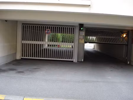 location parking reims 51100