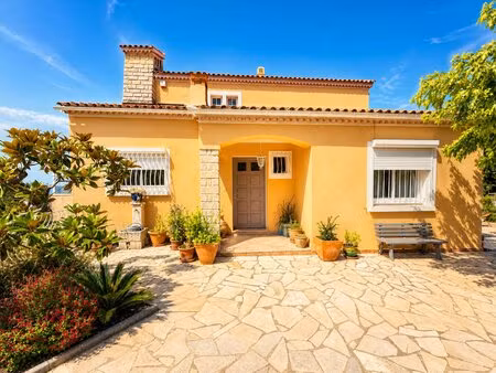 maison vue mer au quartier des lones