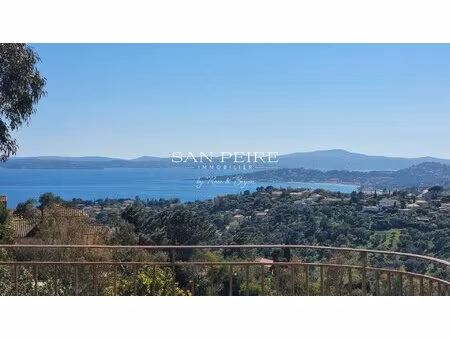 villa avec piscine  superbe vue mer sur saint tropez