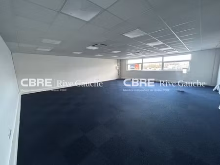 location local professionnel 197m² eckbolsheim 67201