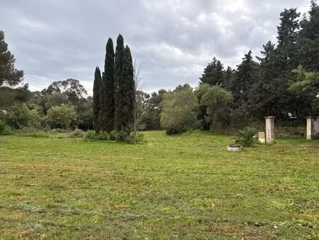 terrain constructible viabilisé à vendre à la croix-valmer 1 731 m2 à pied de la plage du.