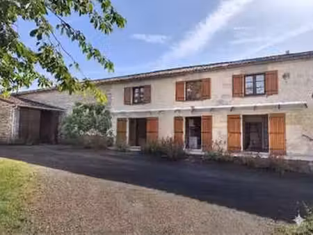 vente maison à hiersac (16290) : à vendre / 170m² hiersac