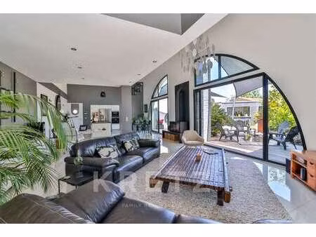 vente maison piscine à port-des-barques (17730) : à vendre piscine / 300m² port-des-barque