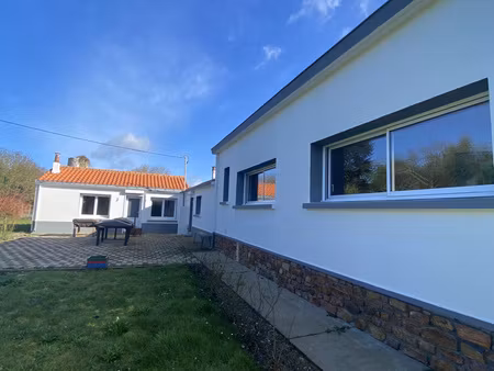challans - viager occupe d'une maison 3 chambres avec dependances