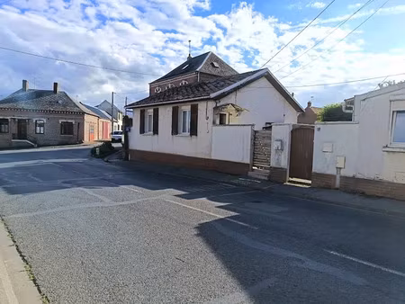 vente maison 5 pièces 47.2 m² à bray-sur-somme (80340)  125 000 €