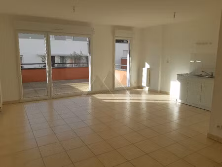 a louer brest carre st martin t4 3 chambres terrasse