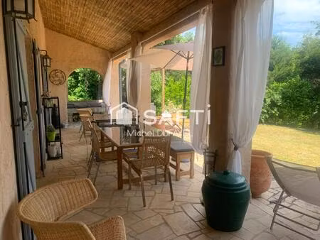 villa de 306 m² : l’espace total pour vos projets
