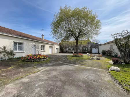 ensemble immobilier de 3 maisons