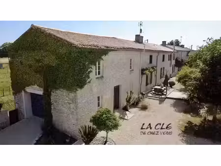 achat maison 10 pièces 240m² benet 85490