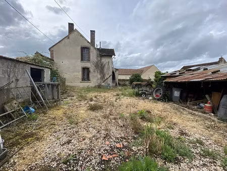 vente maison 8 pièces 130 m² à champlay (89300)  68 000 €