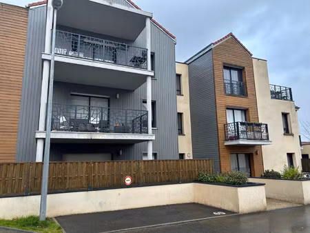 location appartement 2 pièces 45 m² à le coudray (28630)