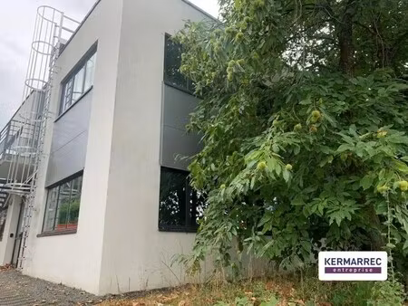 location bureaux 131 m²