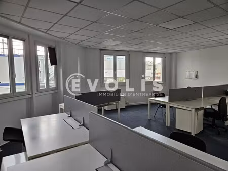 location bureaux 140 m²