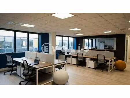 location bureaux 72 m²