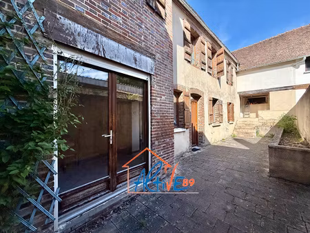 maison centre d'aillant sur tholon 7 pièce(s) 218.5 m2