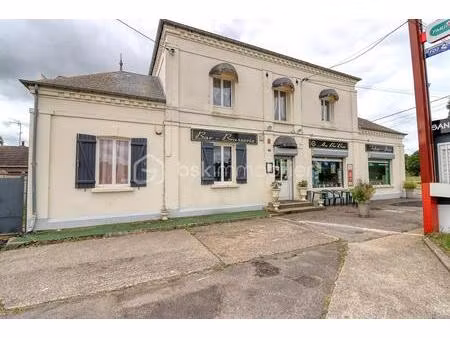 ensemble immobilier 179 m² : commerce en activité + habitation rénovée - cuigy-en-bray