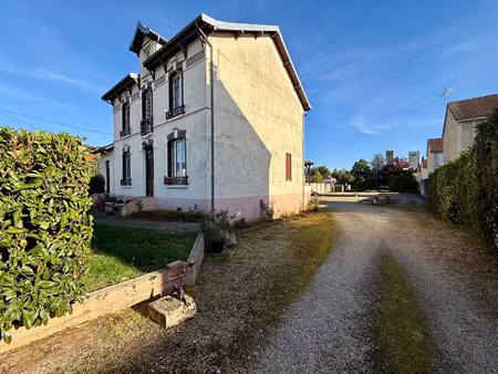 grande maison des années 30 sur sous-sol avec terrain constr