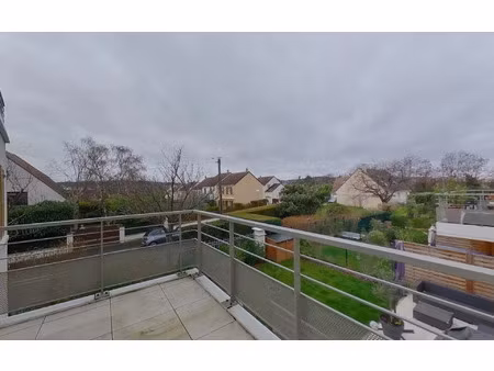location appartement  m² t-2 à saint-gratien  1 056 €