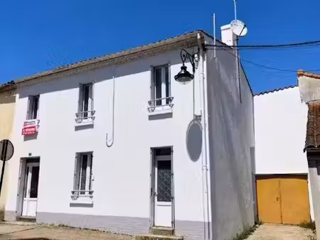 vente maison 5 pièces 110 m² à les clouzeaux (85430)  174 000 €