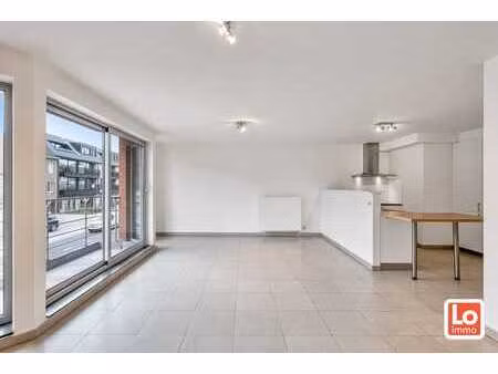 instap klaar appartement met autostaanplaats in het hartj...