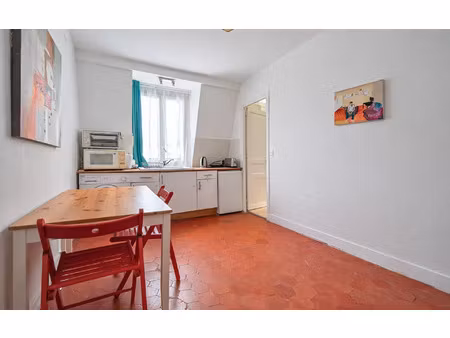 appartement paris 18 28 m² t-2 à vendre  242 000 €