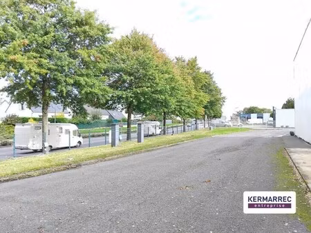 location local d’activités vitre 35500 350m² à 730m²