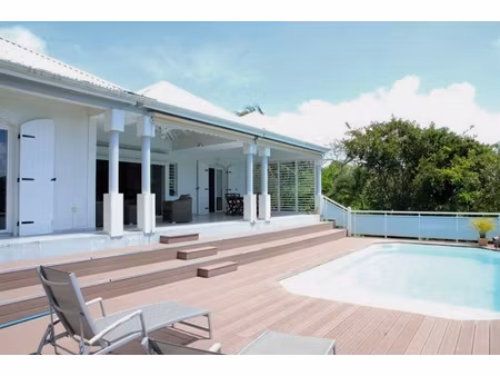 location maison 5 pièces 169m² petit bourg 97170