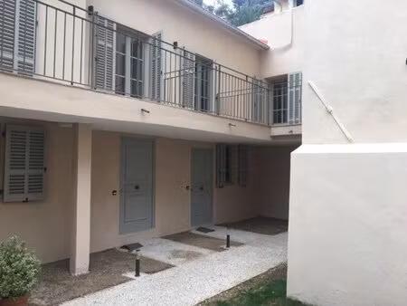 aix centre  appartement de type 2 entièrement rénové