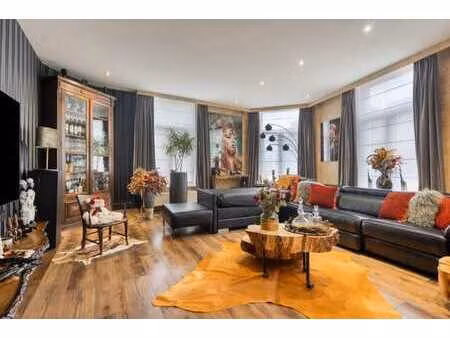 karaktervol handelspand met luxueuze duplex op toplocatie...