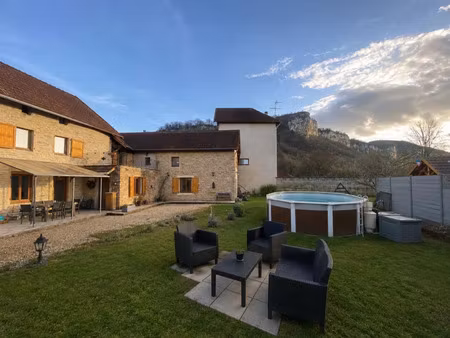 vente maison 5 pièces 260 m² crémieu (38460)