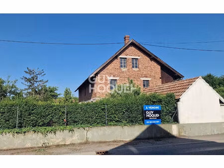 corps de ferme sur 18 ares proche colmar!