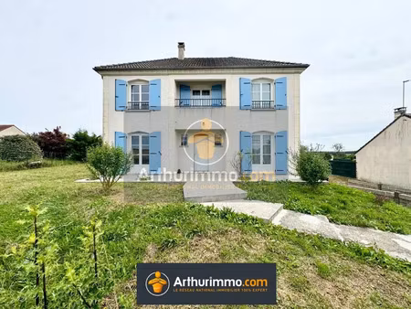 vente maison 7 pièces 148 m2 à jouy-le-châtel