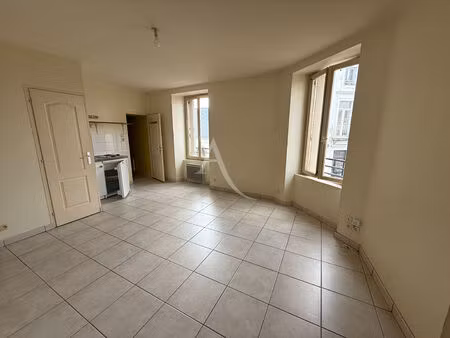 location appartement 1 pièce 27m² becon les granits 49370