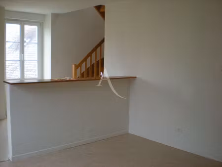 location appartement 3 pièces 42m² contigne 49330