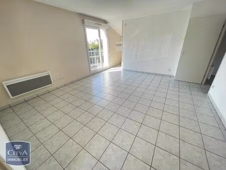 location appartement 2 pièces 54m² villebarou 41000