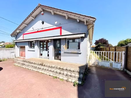 location local commercial 6 pièces 95 m2 à faremoutiers