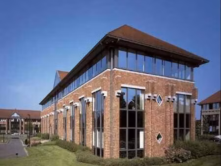 nice office to let
