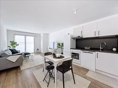 appartement - 1er étage - 43 95 m2 - 2 pièces - meublé