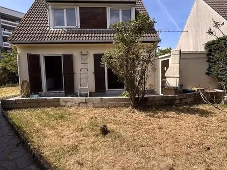 maison 5 pièces 93 m²