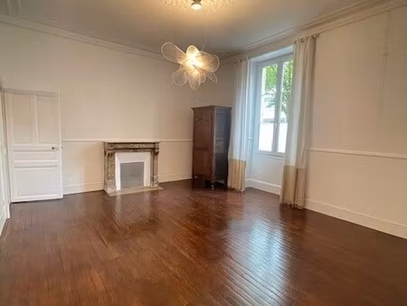 location appartement 2 pièces 56m² angers 49100