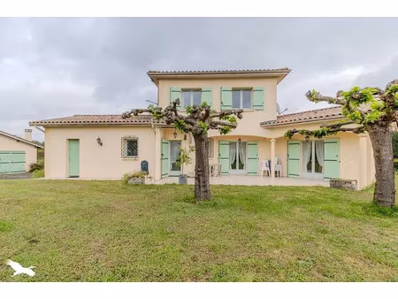 vente maison 7 pièces 142 m² coutras (33230)