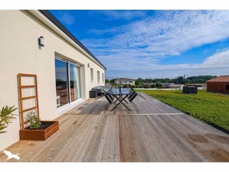 vente maison 6 pièces 120 m² à genac-bignac (16170)  259 000 €