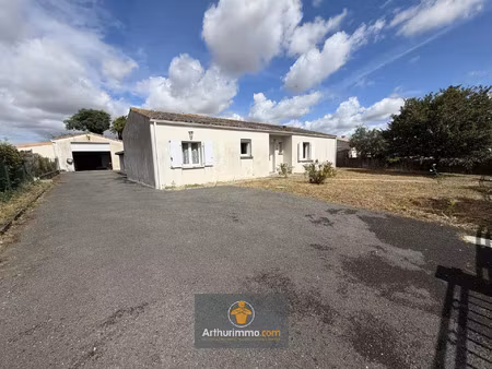 vente maison 5 pièces 131 m2 à courçon