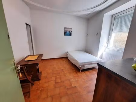location appartement 1 pièce meublé 19m² st brieuc 22000