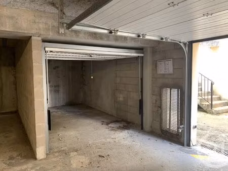 location parking melun 77000