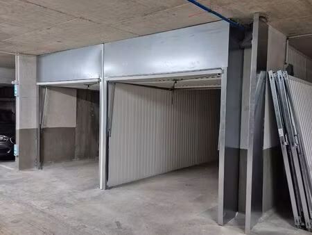 location garage fermé
