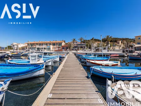 vente maison bord de mer au brusc (83140) : à vendre bord de mer / 222m² le brusc