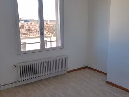 location appartement 1 pièce 26m² goussainville 95190