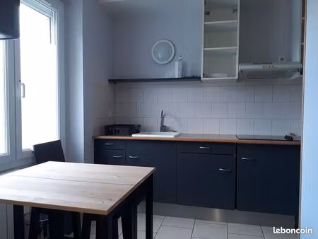 loue studio meublé chez l'habitant