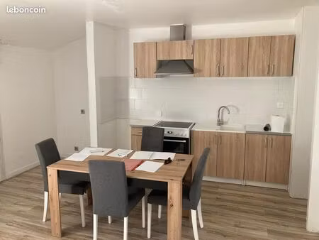 location saix t2 proche castres 55m² avec balcon/terras